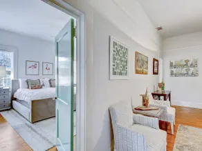 Huge Home in Starland District, Heated Pool Access - Image 5