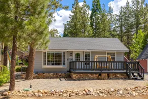 Bayview Bungalow - Cabin with Hot Tub One Block from Big Bear Lake! - Image 2