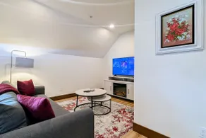 Newberg Wine Country Suites: Noir Room - Image 5