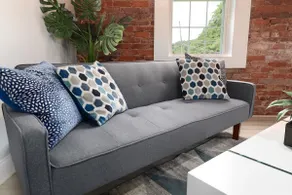 Modern meets Classic: Cozy condo on Smith River - Image 3