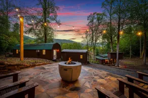 Mountain Retreat, Hot Tub, Sunset Views - Image 2
