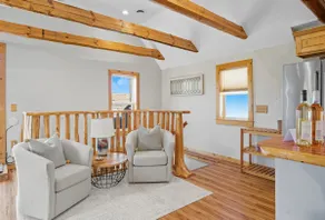 Downtown Loft - HUGE Patio, Steps to Beach! - Image 4