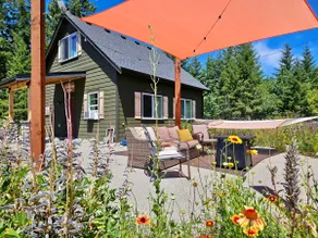 Stunning Mt Rainier Views!Tahoma Ridge Cottage - Image 5