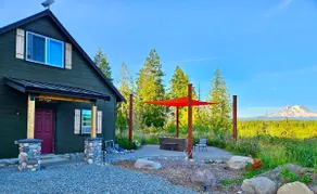 Stunning Mt Rainier Views!Tahoma Ridge Cottage - Image 2