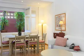 Filmoteca Sarria 1- wifi quiet bright comfi - Image 3