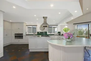 Crowes Nest 1 - Image 3