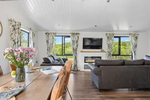 Lilac Lodge, 22 Roadford Lake Lodges - Image 3