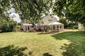 Meadow Cottage | Oxfordshire  Holiday Let | 4 Beds & Sleeps 8 - Image 5