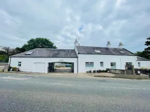 5 Bedrooms Sleeps 10-12 w WiFi Parking & Garden - Image 3