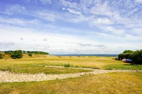 Solent Landing Beachfront Escape - Image 4