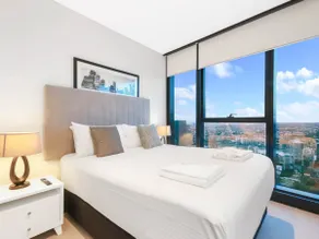 Luxury 1 BDR Skytower City River Views - Image 3