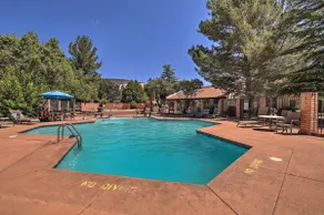 Stylish Condo in Village Oak Creek with Pool and Hot Tubs - Image 3