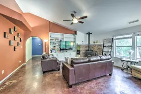 Charming Home < 10 Mi to Sequoia Nat'l Park! - Image 5