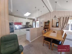 Milford on Sea - 4 Bedroom Lodge - Image 3