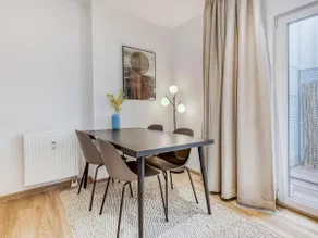 Essen Kibbelstr | Suite XL + Sofa Bed + Balcony - Image 5