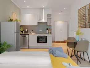 Essen Kibbelstr | Suite XL + Sofa Bed + Balcony - Image 3