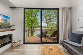 Lakeside Modern Luxury w/Lake Views - Image 5