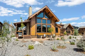 Fantastic Views! Private Jacuzzi and Indoor/Outdoor Fireplace ,Two Large Patios! - Image 4
