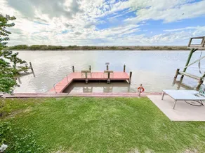 The Cottage at Matagorda - Image 3