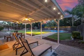 Modern 3 Bed Home| Bakersfield| Pool| Pet-Friendly - Image 2