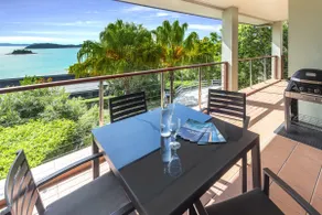 Haven on Hamo-private apartment with views & buggy - Image 5