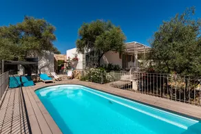 La Maison des Oliviers - Belle maison familiale avec Piscine - Image 3