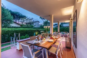 Regina Beach Villa, by the beach in Marina di Pietrasanta - Image 3