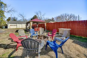 Hampton Sanctuary w/ Fire Pit & Fenced Yard! - Image 2