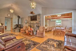 Rustic Home w/ Patio, 1 Mi to Sunset Beach! - Image 3