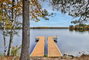 Lakefront Lodge: Arcade, Kayaks & Boat Launch - Image 4