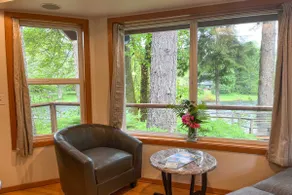 The River House' w/ Deck, on McKenzie River! - Image 5
