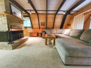 A-Frame | Hot Tub, Fireplace, River, Kayaks &Tubes - Image 4