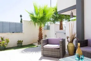 Bungalow Pink garden - Image 4