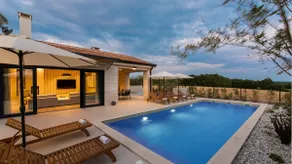 Wunderschöne Villa Ursaria mit Pool, Jacuzzi und Sauna - Image 2