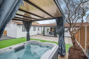 Coastal Cottage in North Wales With Hot Tub - Image 2