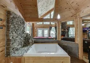Couples Romantic Getaway Minutes from Helen - Image 4