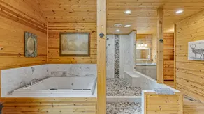 Couples Luxury Spa Cabin w Sauna, Jacuzzi Spa - Image 5