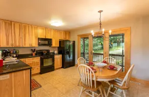 Charming Home near Downtown - Image 4