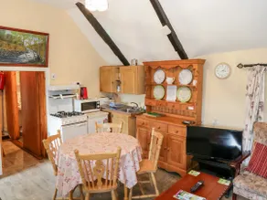 The Thatched Cottage - Image 5