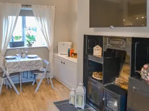 The Hidden Cottage - Image 4