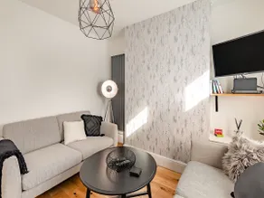Ida's Place - UK39577 - Image 3