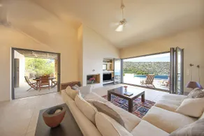 Crystal View Villa - Image 5