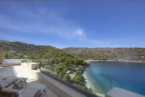 Crystal View Villa - Image 2