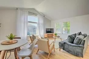 Close to Parks & Brews: Sunny Grants Pass Apt! - Image 4