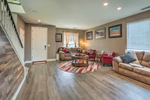 Air Racing Decor, Hot Tub: Sparks Home! - Image 4