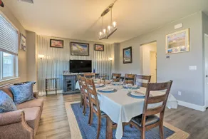 Air Racing Decor, Hot Tub: Sparks Home! - Image 2