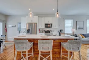 Cozy Bayside Getaway - Image 4