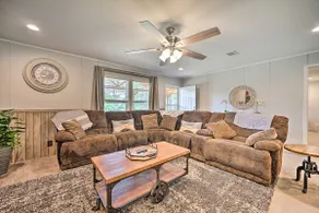 Updated Tuskahoma Cabin w/ Fire Pit & Deck! - Image 5