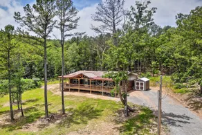 Updated Tuskahoma Cabin w/ Fire Pit & Deck! - Image 3