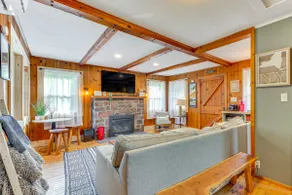 Pet-Friendly Wilmington Retreat w/ Hot Tub! - Image 4